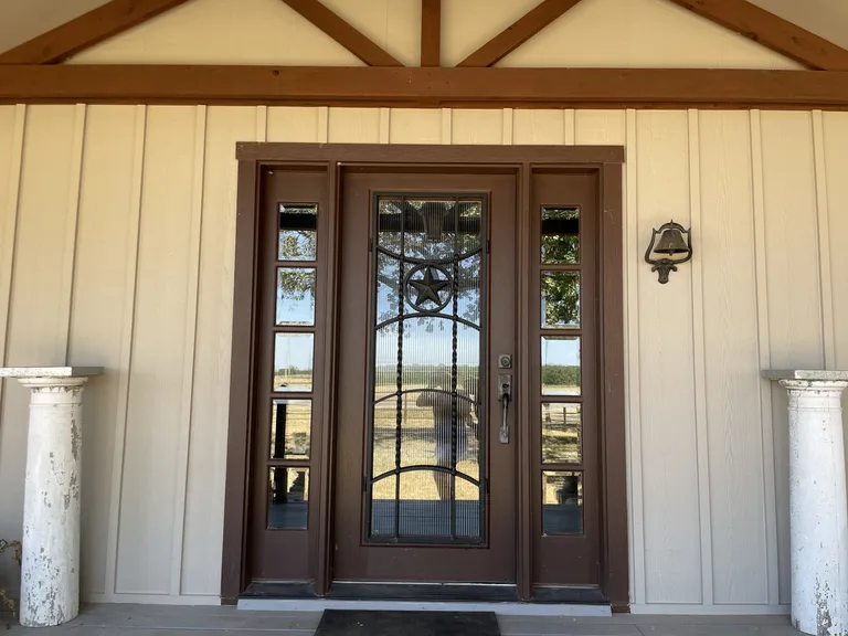 Front entry and trim detail